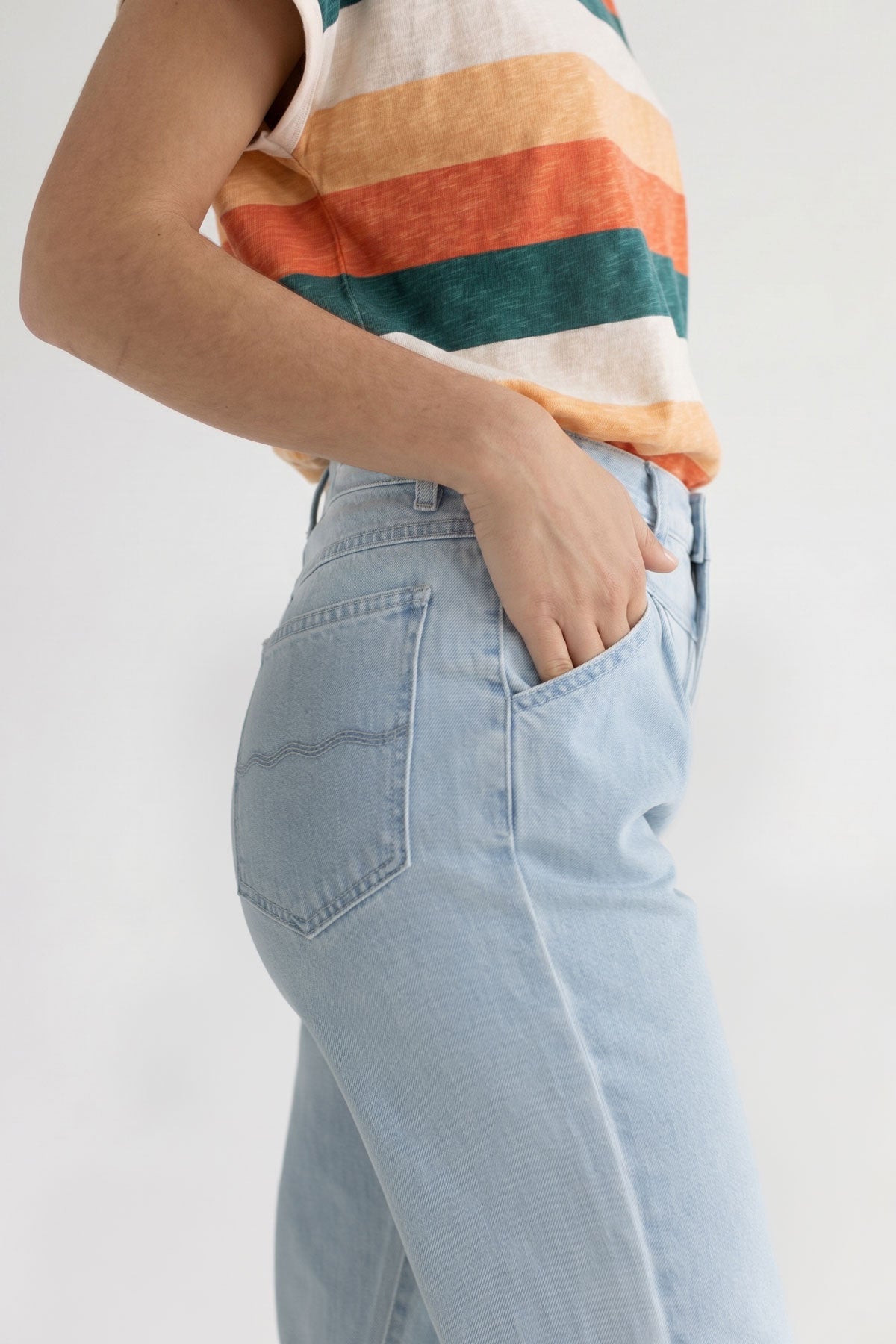 Organic cotton denim pants kiritibati light blue side detail