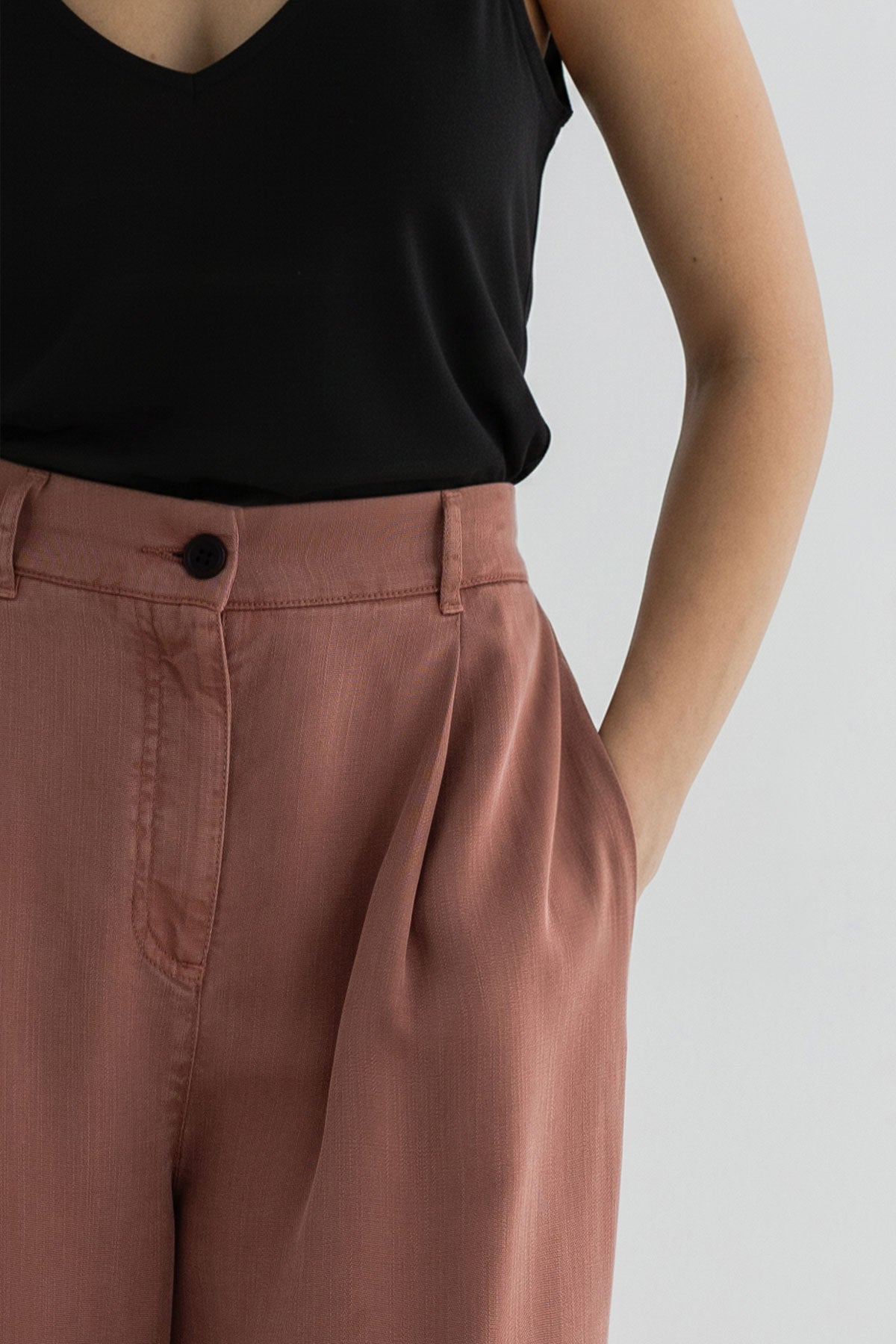 Adobe rose pants women detail front