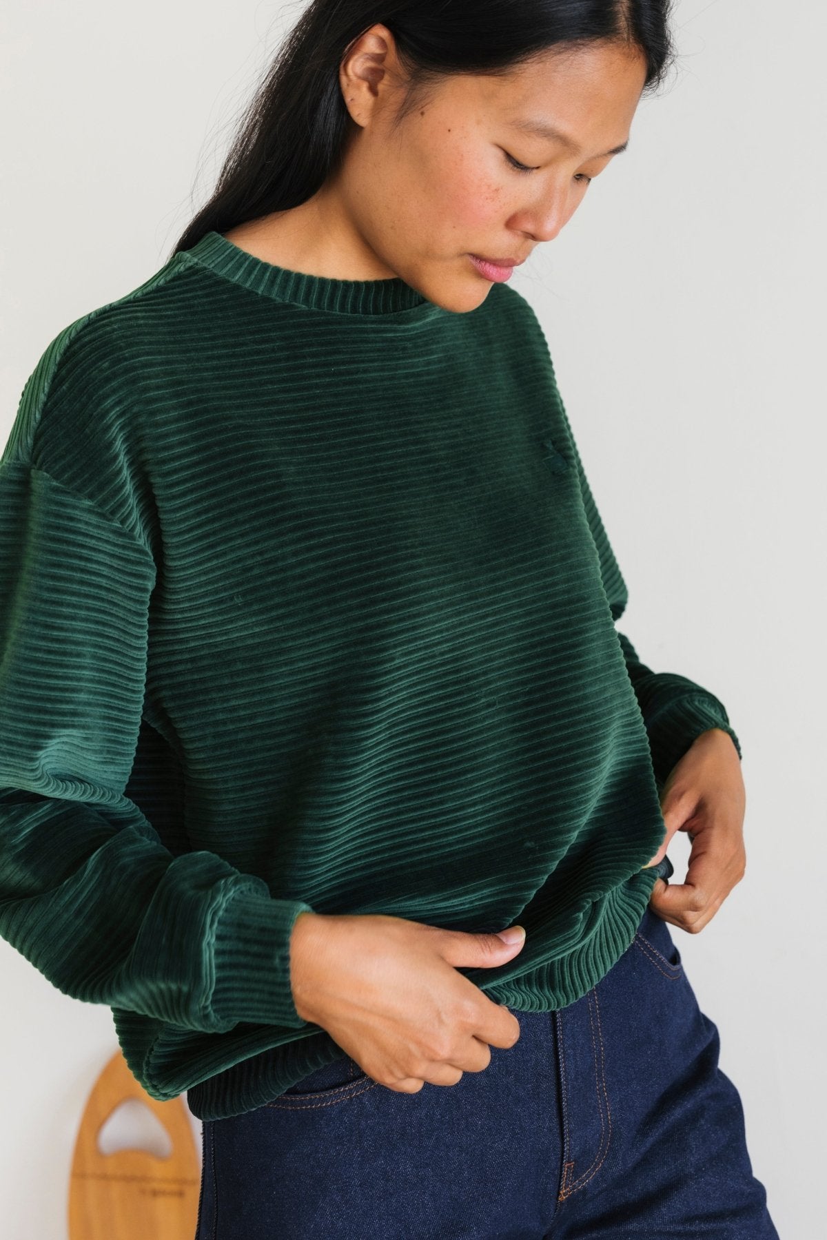 soft velvet fabric and rib structure green sweatshirt