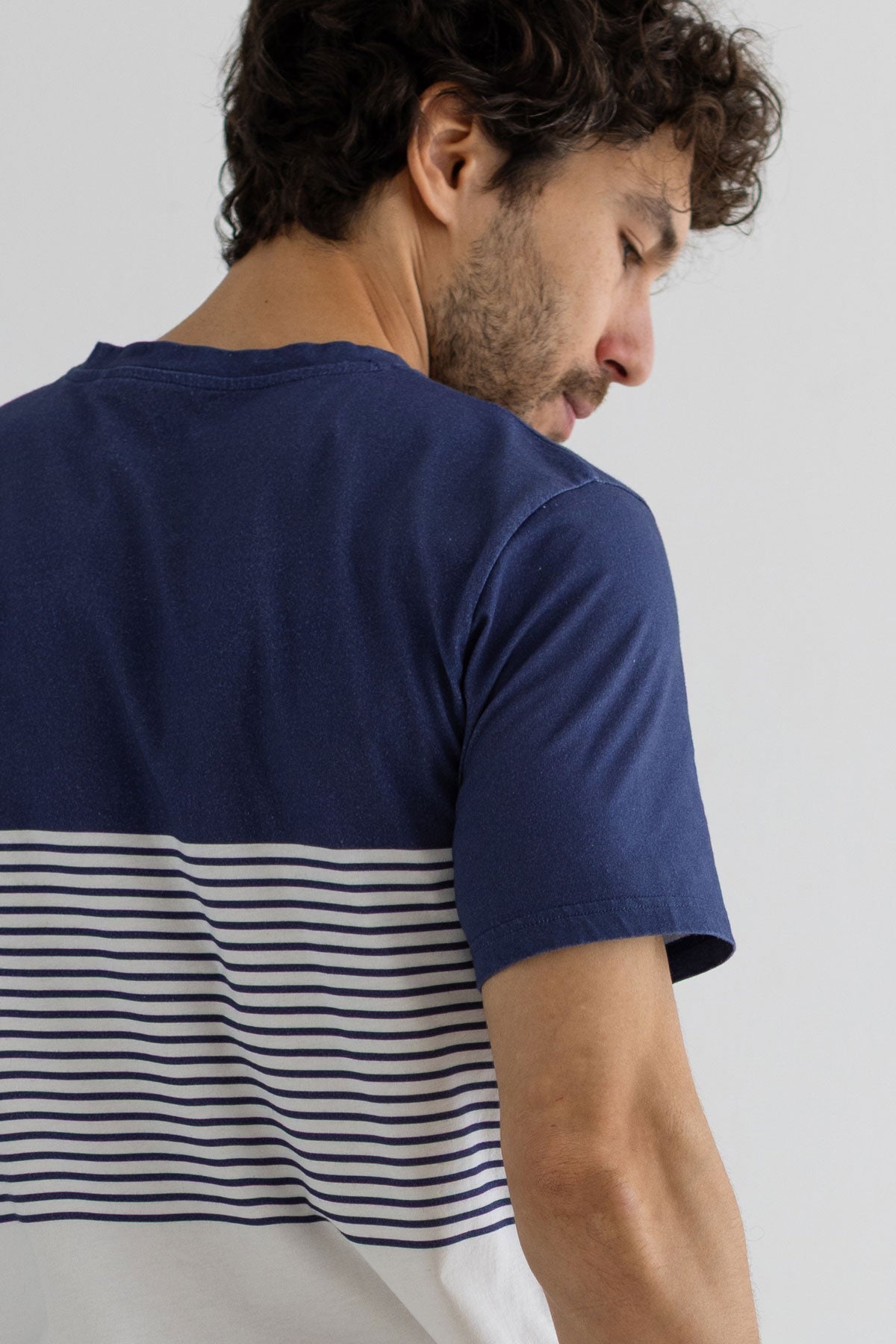 Navy Colour-block t-shirt men detail back
