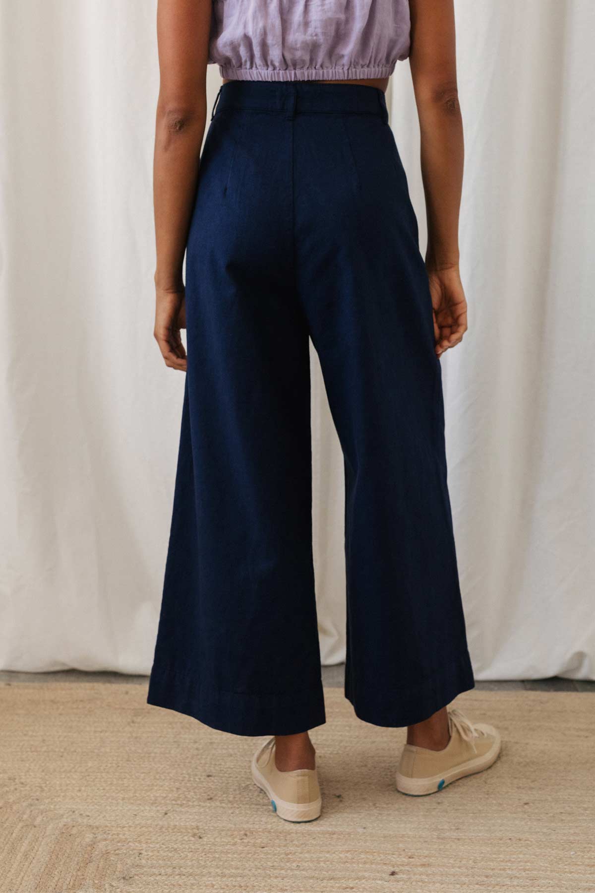 sustainable cotton linen blue trousers