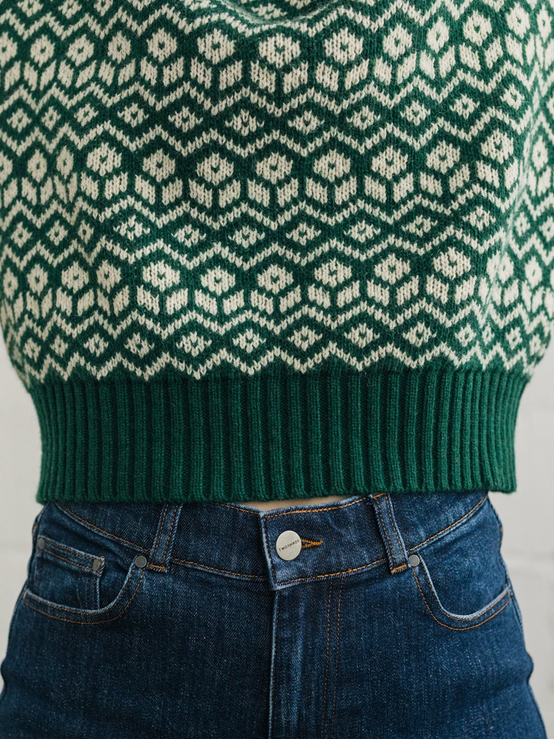 Recycled polyester jacquard knit 