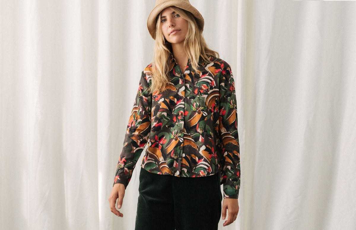 Tanegashima - Abstract Flowers