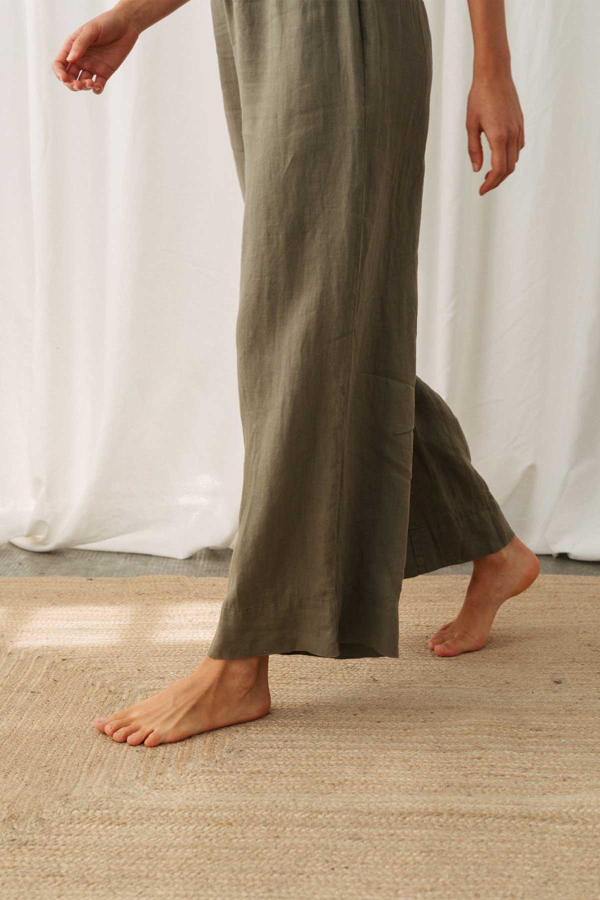 wide-leg linen khaki pants for women