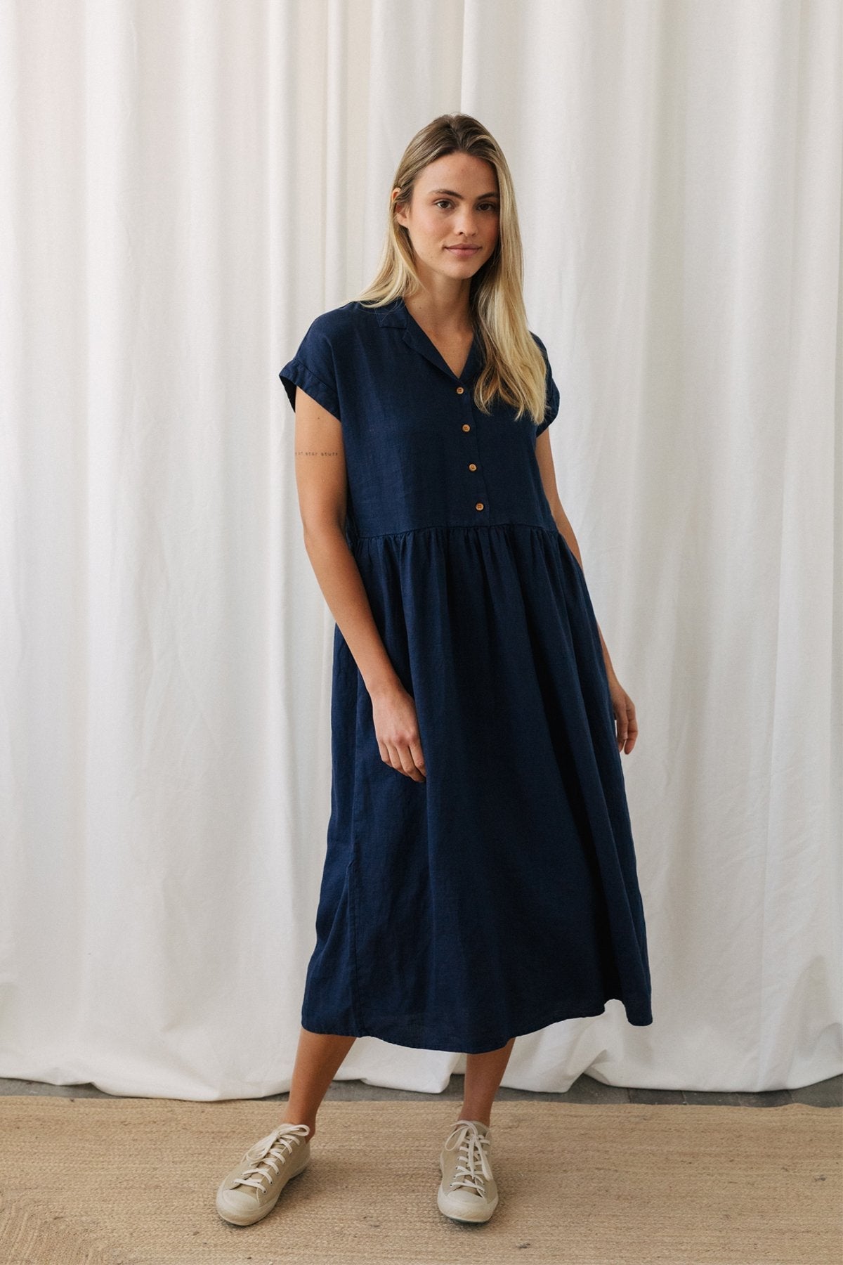 meta-preview, blue midi linen dress